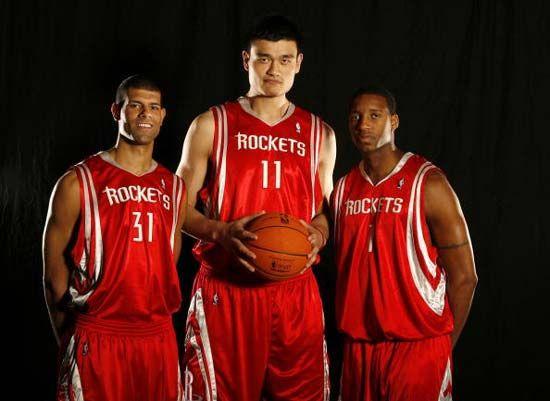 OMG官方：签下中单选手haichao；打野Tianzhen等4人离队（OMG官宣：中单haichao加盟，打野Tianzhen等四人离队）