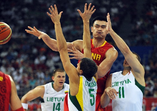 半场战报：格拉茨风暴0-0诺丁汉森林，吉布斯-怀特失点（半场速报：格拉茨风暴0-0诺丁汉森林，吉布斯-怀特罚丢点球）