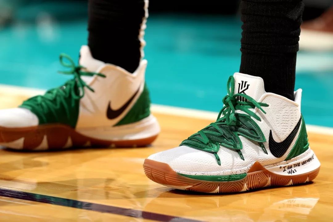 哈曼：斯洛特的利物浦生涯接近尾声，我猜红军已和克洛普对话（哈曼：斯洛特在利物浦的执教临近终点，红军或已与克洛普接洽）