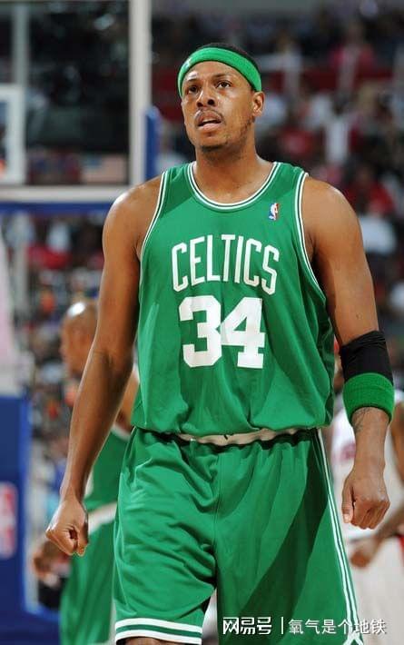 克氏之子的重生之路：从天才少年到隐形人再到巴萨青训新星（克氏之子的逆袭轨迹：从天才少年到默默无闻，再到巴萨青训新星）