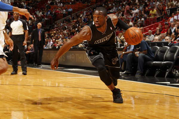 中超：武汉三镇主场1-0小胜上海申花（中超战报：武汉三镇主场1-0力克上海申花）